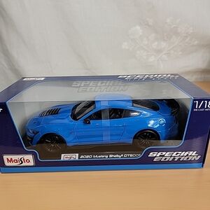 Maisto Ford 2020 Mustang Shelby GT500- Blue  Special Edition 1/18 Die Cast Metal
